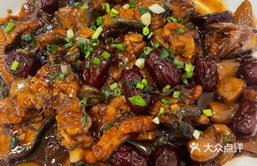 Stewed Eel with Garlic Seeds