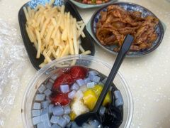 -龙记桂林米粉(财满街店)