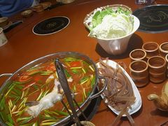 -亮欢寨酸汤鱼(沙冲路店)