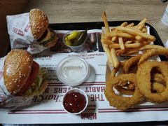 -The Habit Burger Grill 哈比特汉堡(复兴soho店)