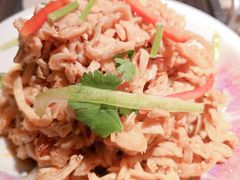 -老牌坊云南鱼豆花火锅(哈西万达店)