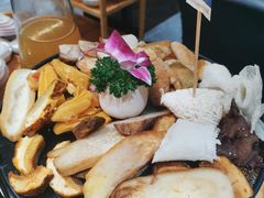 -一朵菌·野生菌探索家火锅(南亚店)