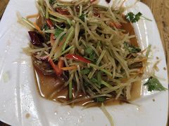-溢心园香河肉饼总店