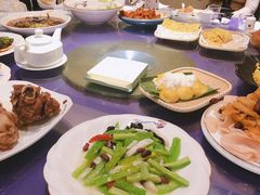 -吴记酱骨炖菜馆(西大直街店)