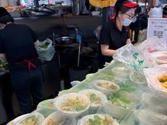 -中东大市场美食城
