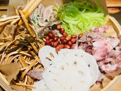 -竹笼蹄花蘸水菜