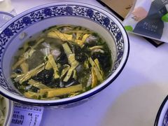 河虾肉小馄饨-君东记本帮面馆(天钥桥路店)