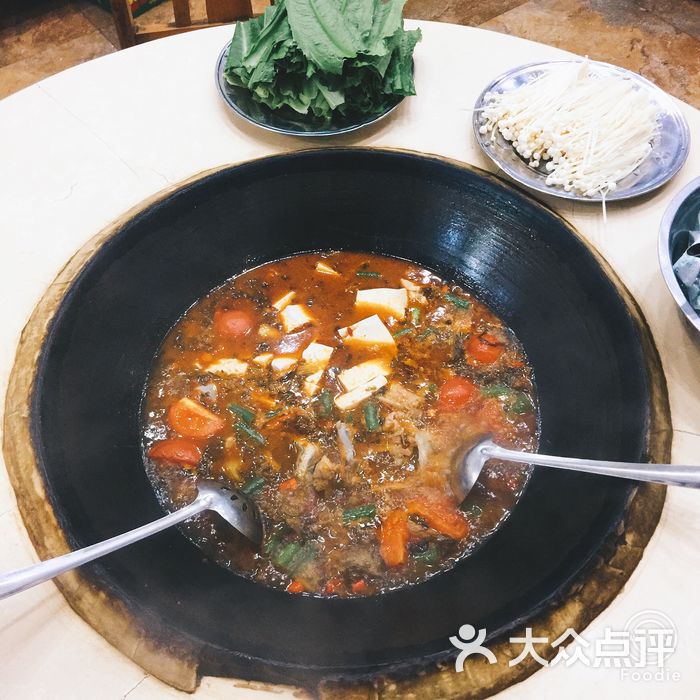 大锅大灶柴火饭庄柴火鱼图片-北京湘菜-大众点评网