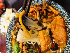 -粉家柳州螺蛳粉(杨宅路店)
