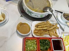 -清真·马坡烧烤涮牛肚·酸浆火锅(新区总店)