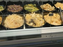 -沃尔玛(前山店)