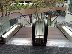 -瑞虹新天地月亮湾
