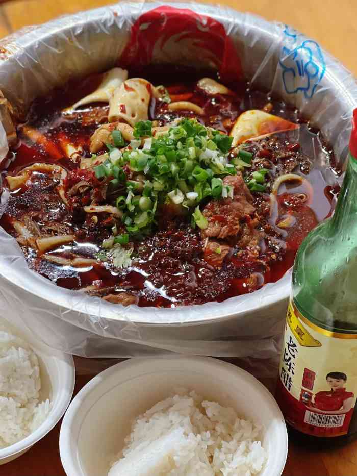 落舌冒菜(海椒市街店"感觉这家冒菜馆子已经完胜飞天飞香冒菜,最.