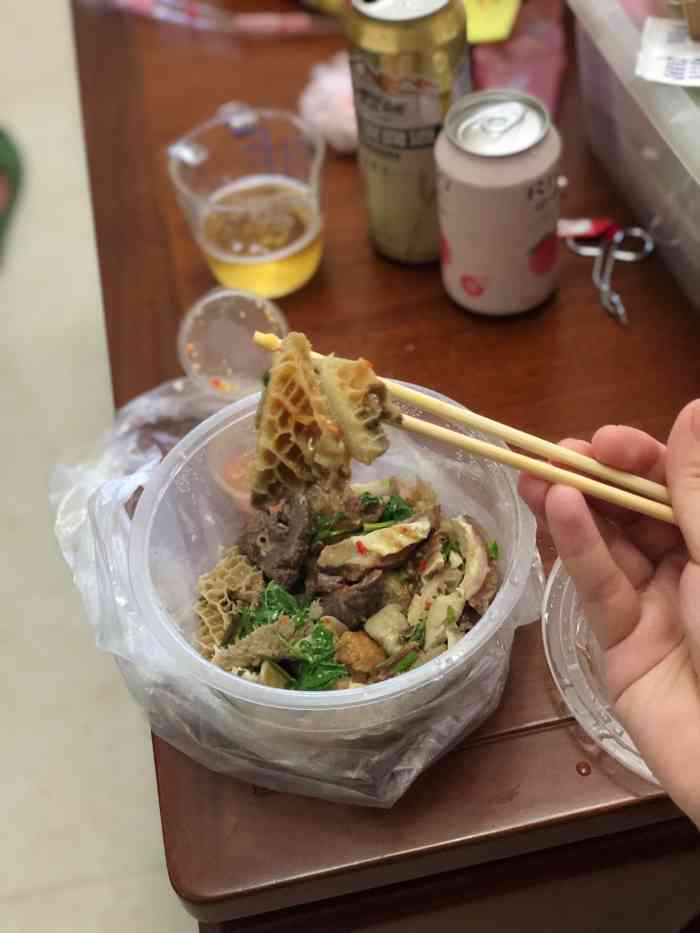 海宴牛杂-"育德街的牛杂车仔档,按斤称,所有部位都是.