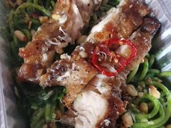 鸡肉松仁菠菜汁意面-西堤牛排(龙德广场店)