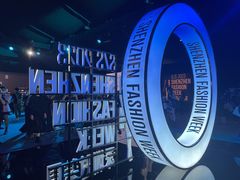 -欢乐海岸椰林沙滩-2025湾区超级灯会
