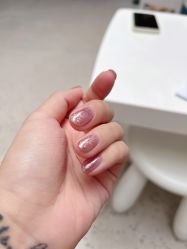 -进巍美甲美睫店
