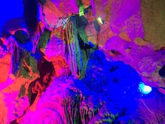 景点溶洞-天梯山