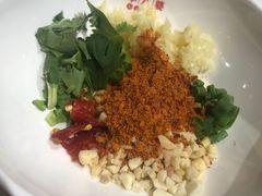 -牛华八婆麻辣烫(龙湖U城店)