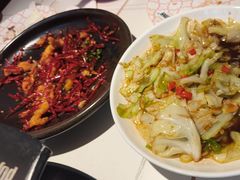 -阿瓦山寨·湘菜现炒·剁椒鱼头王(咸阳总店)