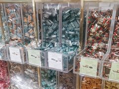 -VENCHI 闻绮(上海佛罗伦萨小镇店)