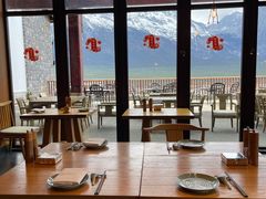 靠窗位-丽江金茂璞修雪山酒店-雪景阁餐厅