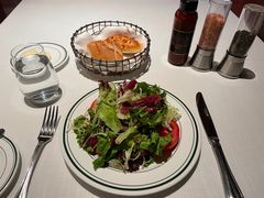 面包-Wolfgang’s Steakhouse 沃夫冈牛排馆(上海白玉兰广场店)