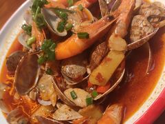 -老闵田螺馆·南昌市井菜·特色小吃(总店)