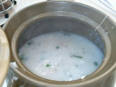 招牌鱼茸粥-轩记海鲜餐厅·四十五年老字号·经典粤菜(西区彩虹店)