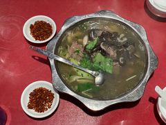 -谢老五跷脚牛肉·非遗传承店