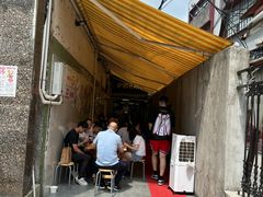 门面-沪西老弄堂面馆(定西路店)