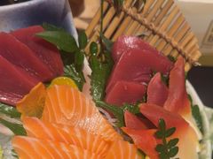 -山川小町·极番烧肉(新地假日广场店)