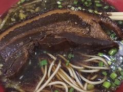 -小龙大肉面馆
