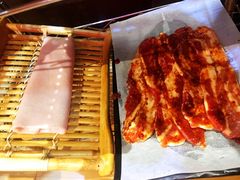 肉皮-杀猪天·韩国烤肉(铁路街第一分店)