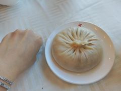 蟹黄汤包-怡园饭店-餐厅(四望亭店)