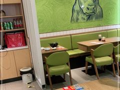 卡座-李先生牛肉面大王(合肥火车站出站口店)