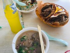 -洪峰浩老北京烧饼夹肉(角门路店)