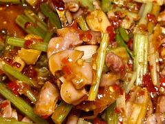 -何师烧烤Pro ·江湖川菜·小龙虾·精酿(太古里旗舰店)