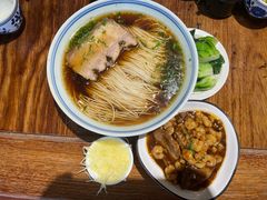 红汤面＋红肉＋爆鱼-同得兴 Since·1995 传统苏式面馆(嘉馀坊店)
