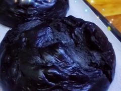 竹炭黑馒头-福季酒店(怡园绿景店)