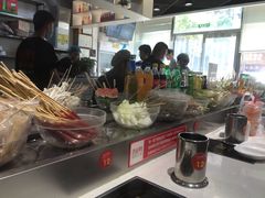 -百品聚旋转火锅(万德庄店)