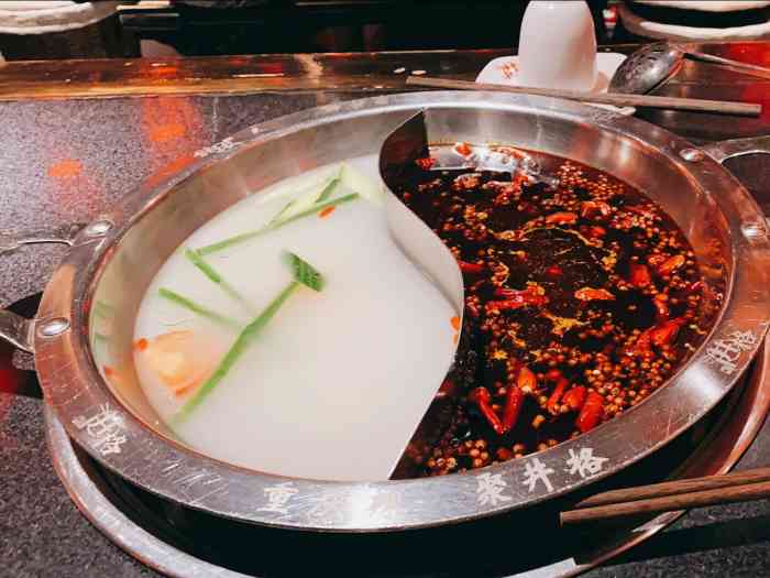 井格重庆火锅(太阳宫凯德店)