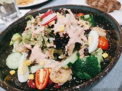 -悦享绿山墙西餐厅