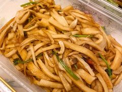 杏鲍鱼菇炒脆皮豆腐-索菲亚国际大酒店