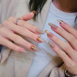 -花系美·美甲美睫精品店
