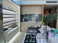 -视野联行眼镜·蔡司·尼康战略合作店(城西银泰店)