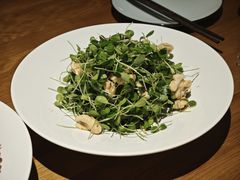 香椿苗拌桃仁-伊喜饺子·烤鸭(五道口学院路店)