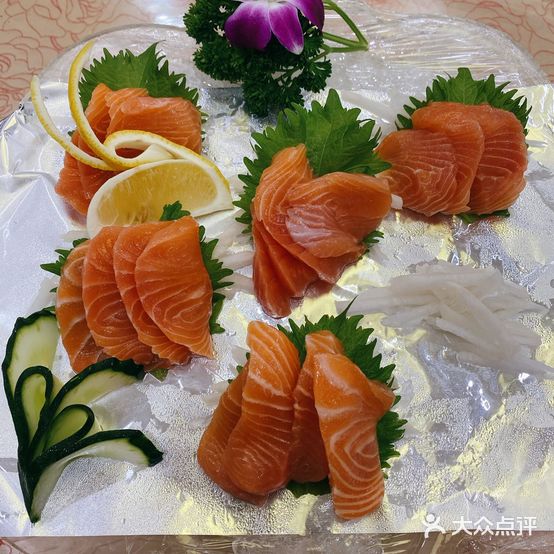 雄海鲜鲜酒楼(河南岸店)