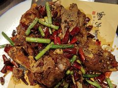 -川流不息·地道川菜·小龙虾(松东路店)