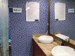 -七彩阳光游泳俱乐部(江北远洲店)